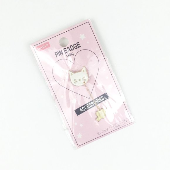 😸 Cute Cat Pin Badge! Kawaii! - Picture 2 of 3